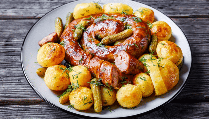 Linguiça Assada no Forno com Maionese e Batata
