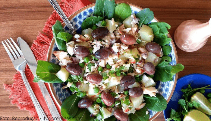 Salada de Peixe Desfiado com Batatas