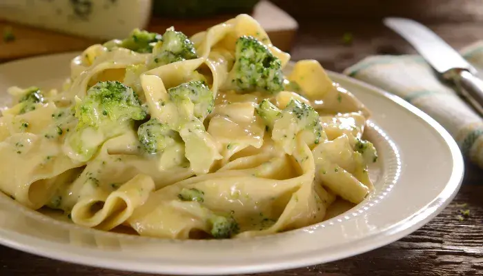Macarrão Com Brócolis