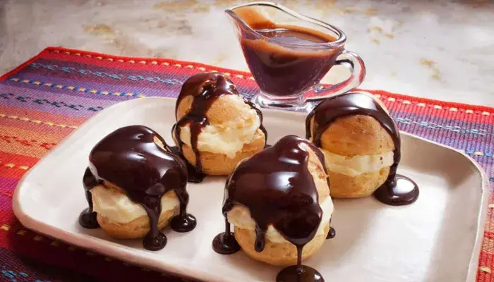 Profiteroles