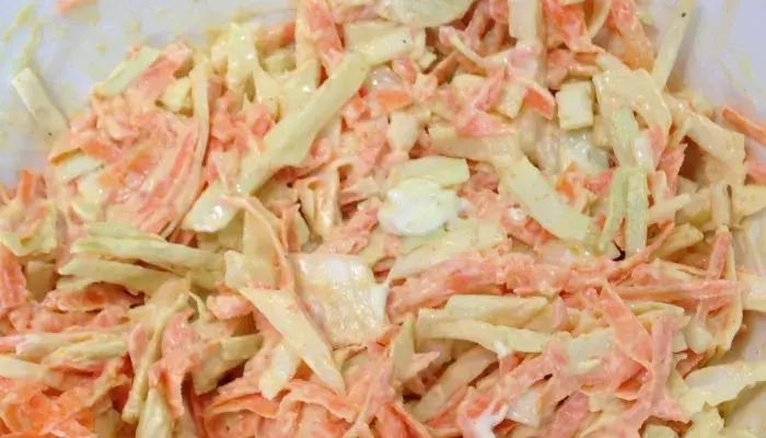 Salada de Repolho Com Cenoura