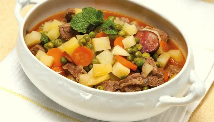 Sopa de Carne Com Legumes