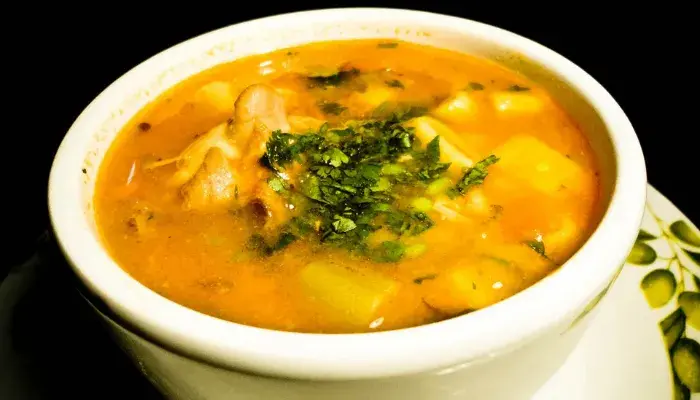 Caldo de Frango Com Mandioca