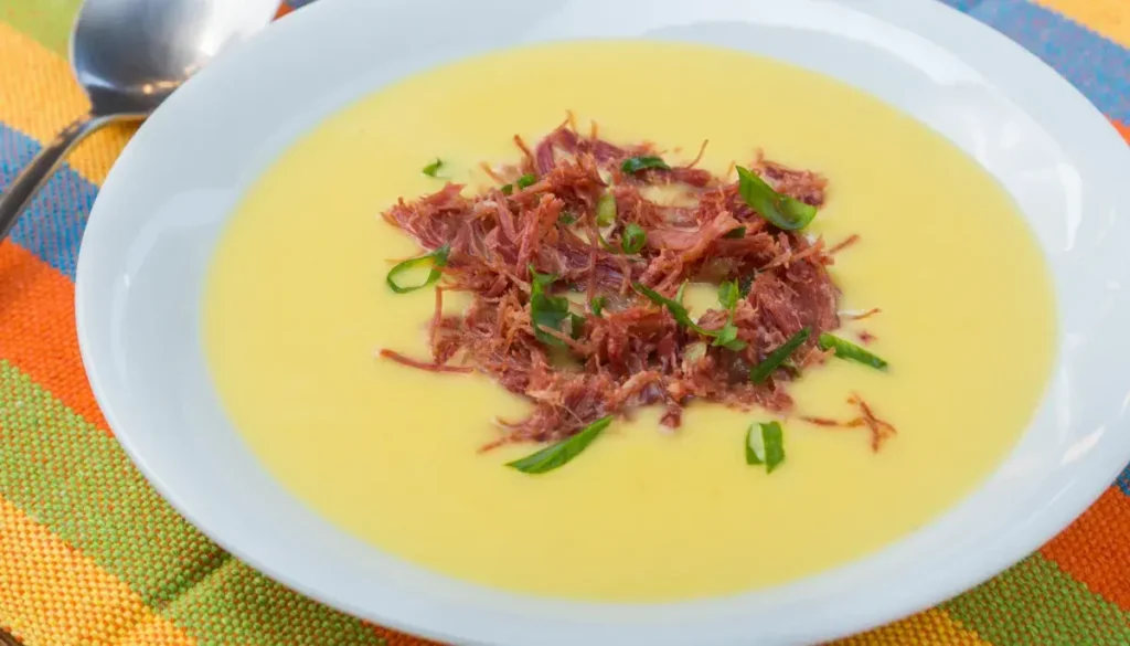 Caldo de Mandioca Com Carne Seca
