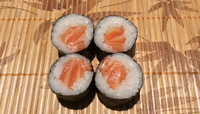 Hossomaki Salmão